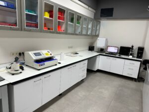 laboratuvar-dolaplari