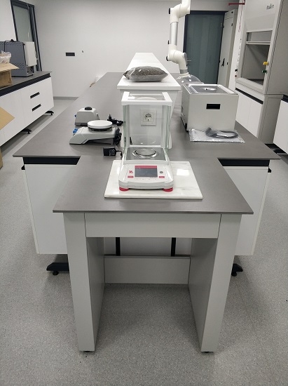 non-vibrating-weighing-table